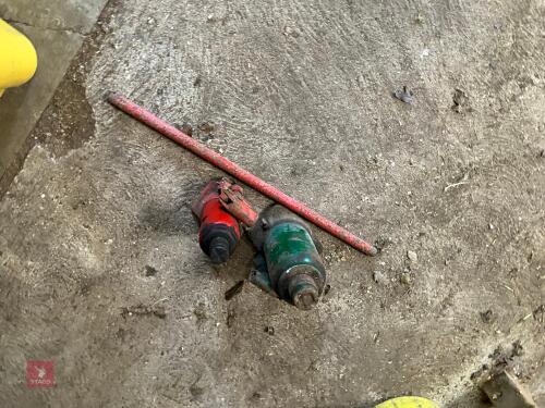 TWO BOTTLE JACKS