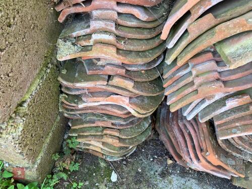 QUANTITY OF ROOF TILES