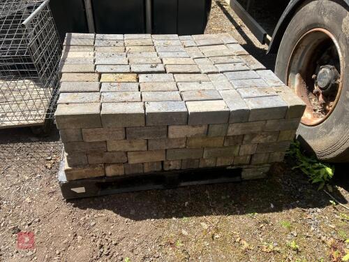 PALLET OF PAVING BRICKS