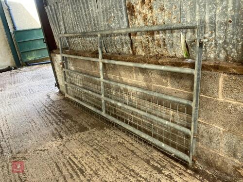 9' HALF MESHED GALVANISED YARD GATE (1)