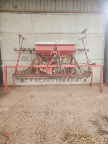 ACCORD PNEUMATIC CORN DRILL