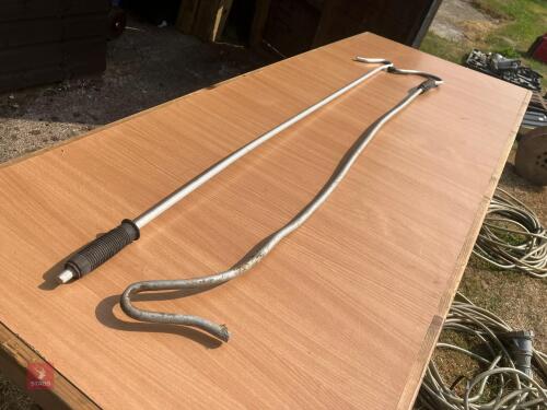 2 SHEPHERDS CROOKS
