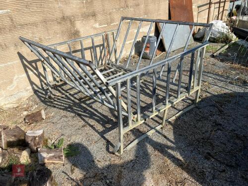 ROUND BALE FEEDER