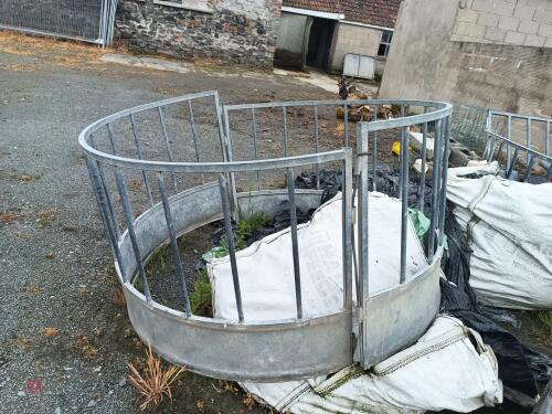 ROUND SHEEP FEEDER