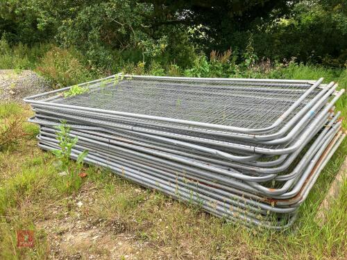 10 HERAS FENCING PANELS