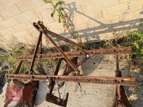 3 FURROW FERGUSON POTATO RIDGER
