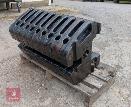 SET OF 10 NEW HOLLAND 40KG WEIGHTS