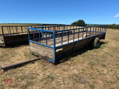 JOHN SHEPHERD 18'' TRAILED CATTLE FEEDER
