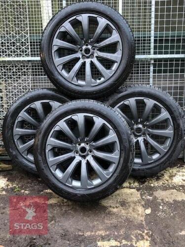 RANGE ROVER VELAR WHEELS & TYRES