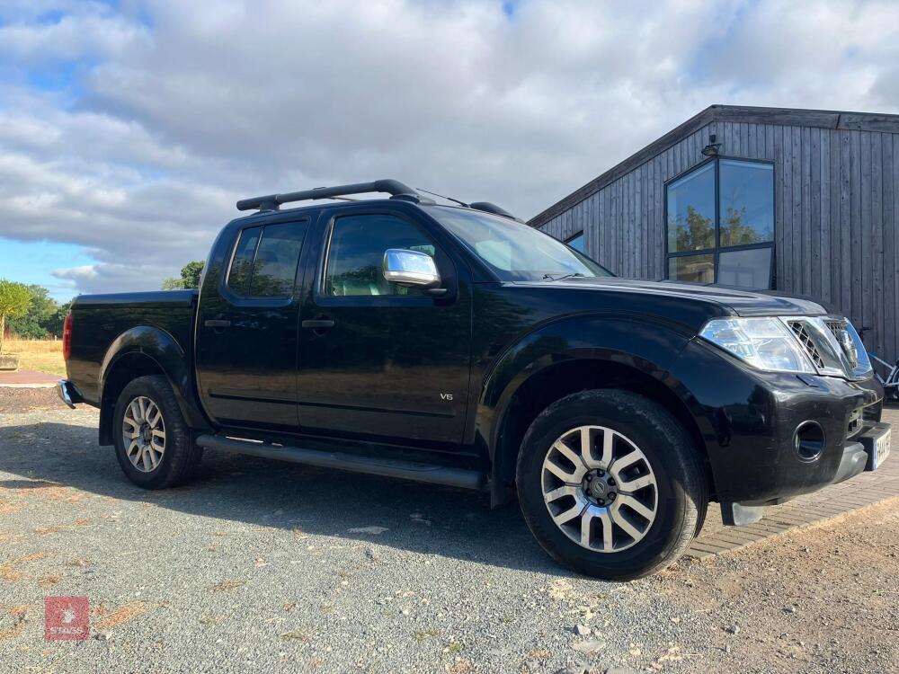 2015 NISSAN NAVARA V6 PICK-UP TRUCK