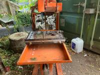 NORTON CLIPPER MAJOR MASONRY SAW - 15