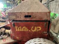 TAARUP TEN-X TRAILED FORAGE HARVESTER - 16
