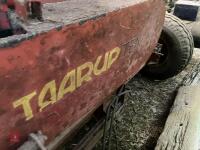 TAARUP TEN-X TRAILED FORAGE HARVESTER - 25