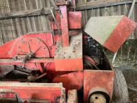 TAARUP TEN-X TRAILED FORAGE HARVESTER - 32