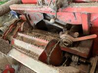 TAARUP TEN-X TRAILED FORAGE HARVESTER - 33
