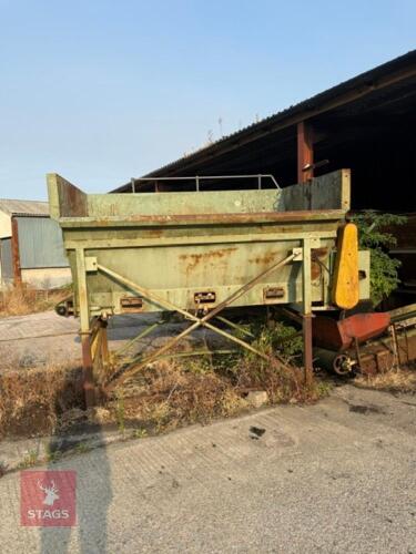 DOSING HOPPER