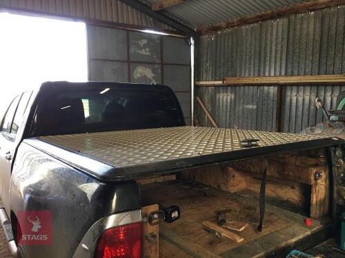 TOYOTA HILUX REAR COVER