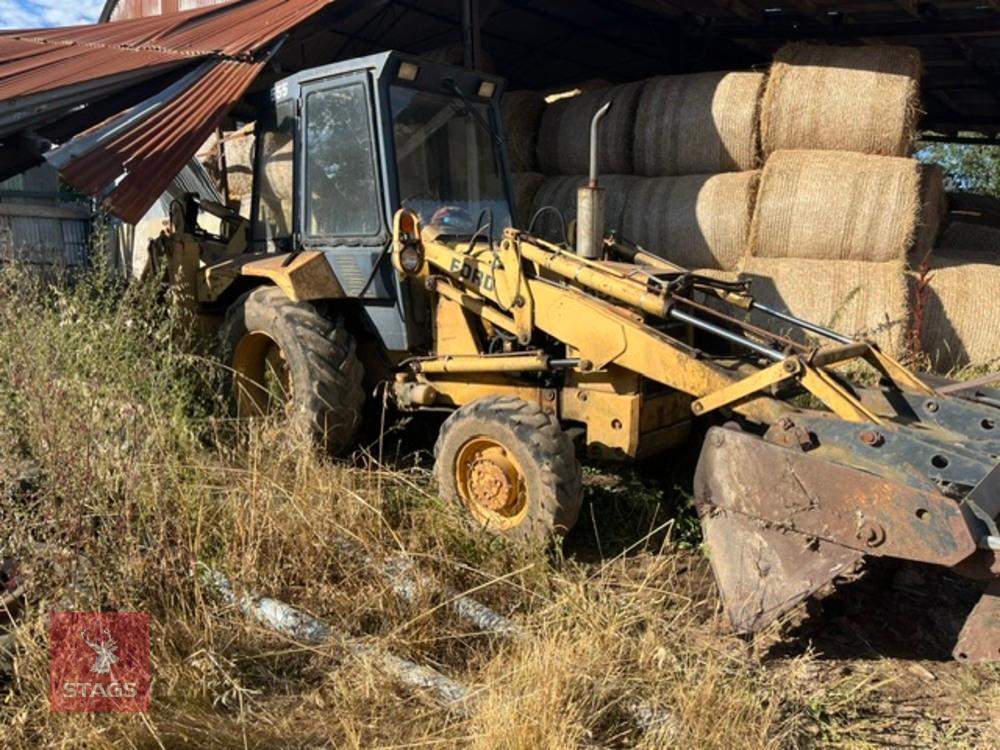 FORD 555 4WD WHEELED DIGGER (S/R)