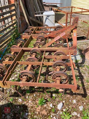 MASSEY FERGUSON SPRING TINE CULTIVATOR