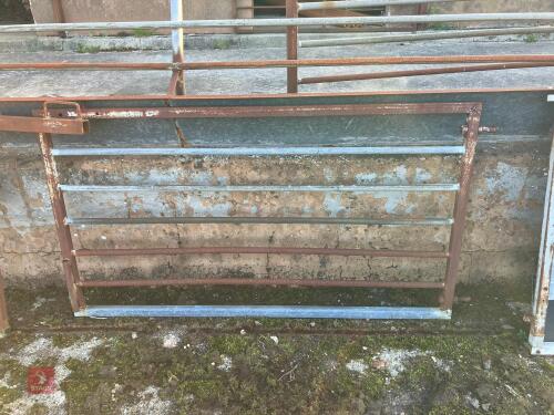 3 X BOX SECTION GATES (4)