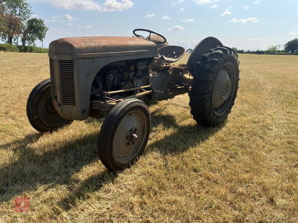 1949 FERGUSON TE2 2WD TRACTOR