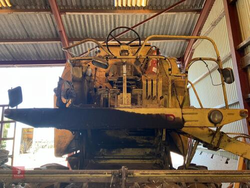 NEW HOLLAND 1520 CLAYSON COMBINE