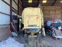 NEW HOLLAND 1520 CLAYSON COMBINE - 3