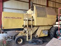 NEW HOLLAND 1520 CLAYSON COMBINE - 8