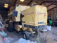 NEW HOLLAND 1520 CLAYSON COMBINE - 9