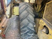NEW HOLLAND 1520 CLAYSON COMBINE - 13