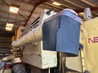NEW HOLLAND 1520 CLAYSON COMBINE - 23