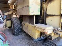 NEW HOLLAND 1520 CLAYSON COMBINE - 24