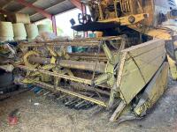 NEW HOLLAND 1520 CLAYSON COMBINE - 30