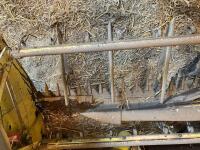 NEW HOLLAND 1520 CLAYSON COMBINE - 33