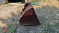 7' LOADER BUCKET - 3