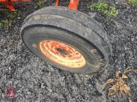 DAVID BROWN 885 2WD TRACTOR & LOADER - 10