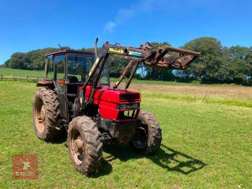 1989 CASE INTERNATIONAL 685 4WD TRACTOR