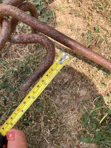 CHAIN HARROWS