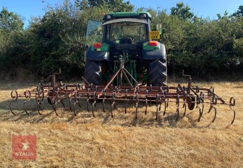 PIGTAIL CULTIVATOR