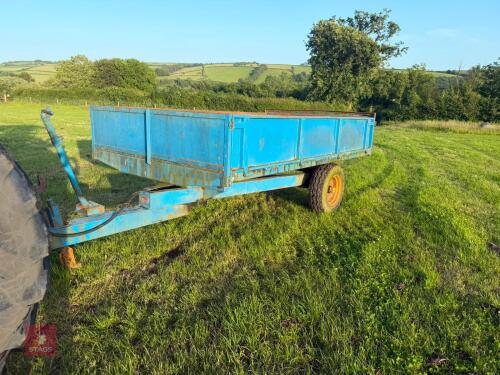 TIPPING TRAIILER