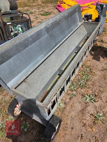 GALVANISED LAMB CREEP FEEDER