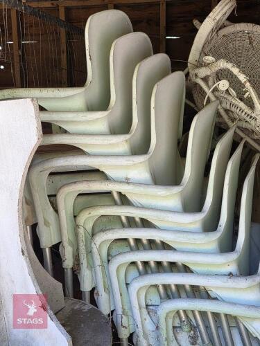 10 X PLASTIC CHAIRS