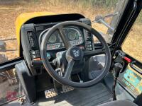 2010 JCB FASTRAC 2155 4WD TRACTOR - 5