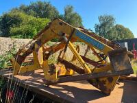 CASE 885XL 4WD TRACTOR (S/R) - 9