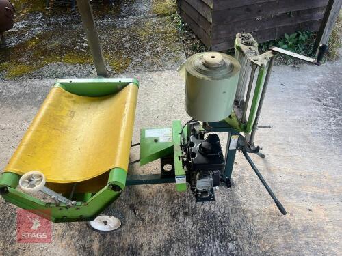 SMALL ROUND BALE WRAPPER