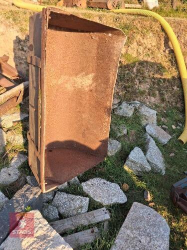LOADER & BUCKET
