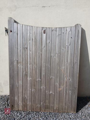 DUCHY TIMBER GARDEN GATE