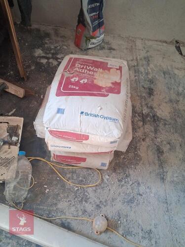 4 X 25KG BAGS OF PLASTERBOARD ADHESIVE