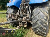 2010 NEW HOLLAND T7040 4WD TRACTOR - 40