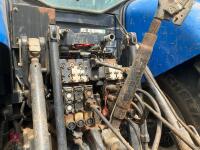 2010 NEW HOLLAND T7040 4WD TRACTOR - 56